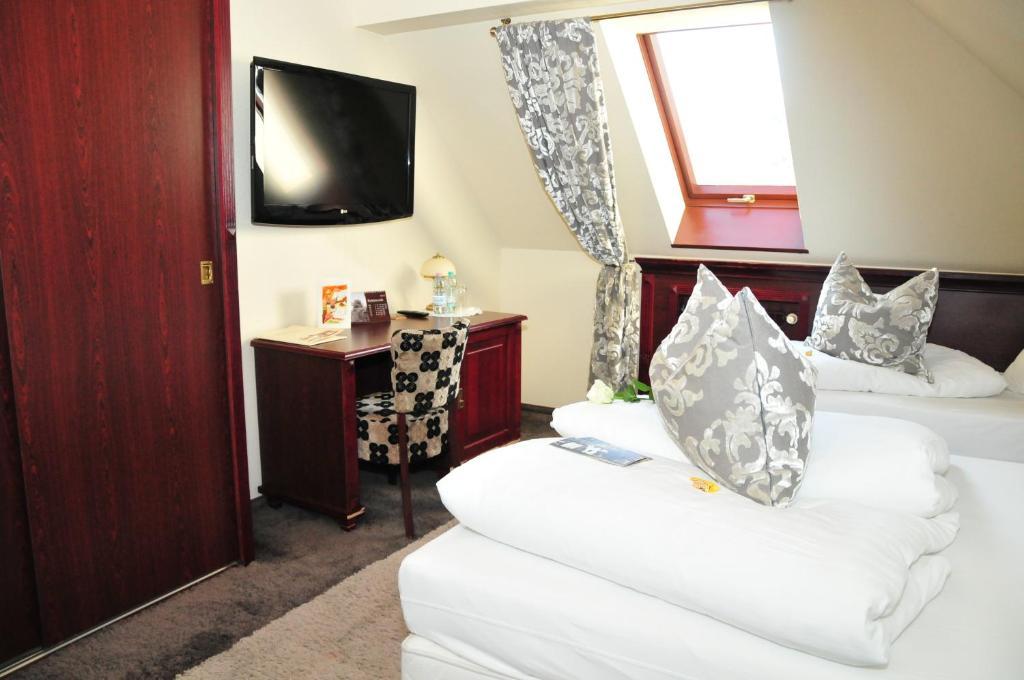 Bialy Dwor Bed & Breakfast Kwidzyn Bilik gambar