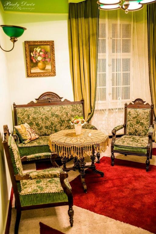 Bialy Dwor Bed & Breakfast Kwidzyn Bilik gambar